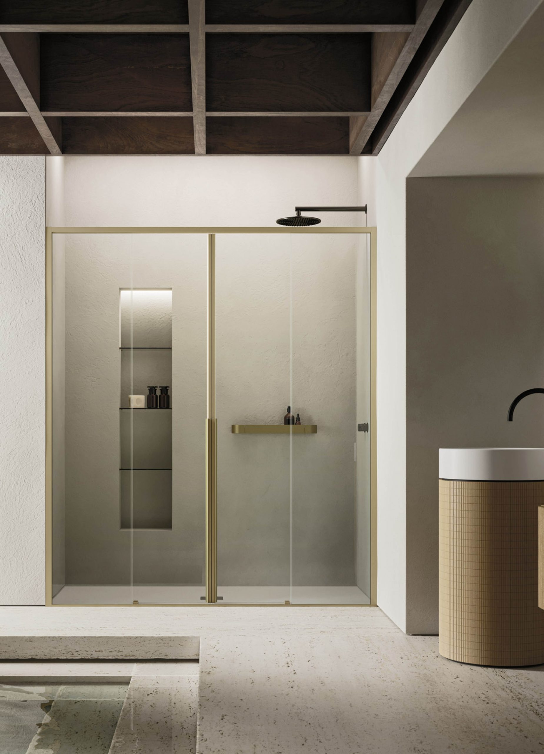 Levante_ibra showers